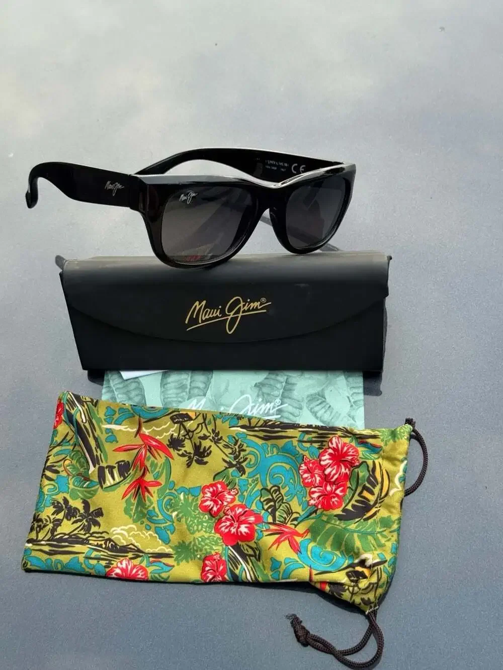 Maui Jim Black Polarized Sport Sunglasses with Case and Pouch